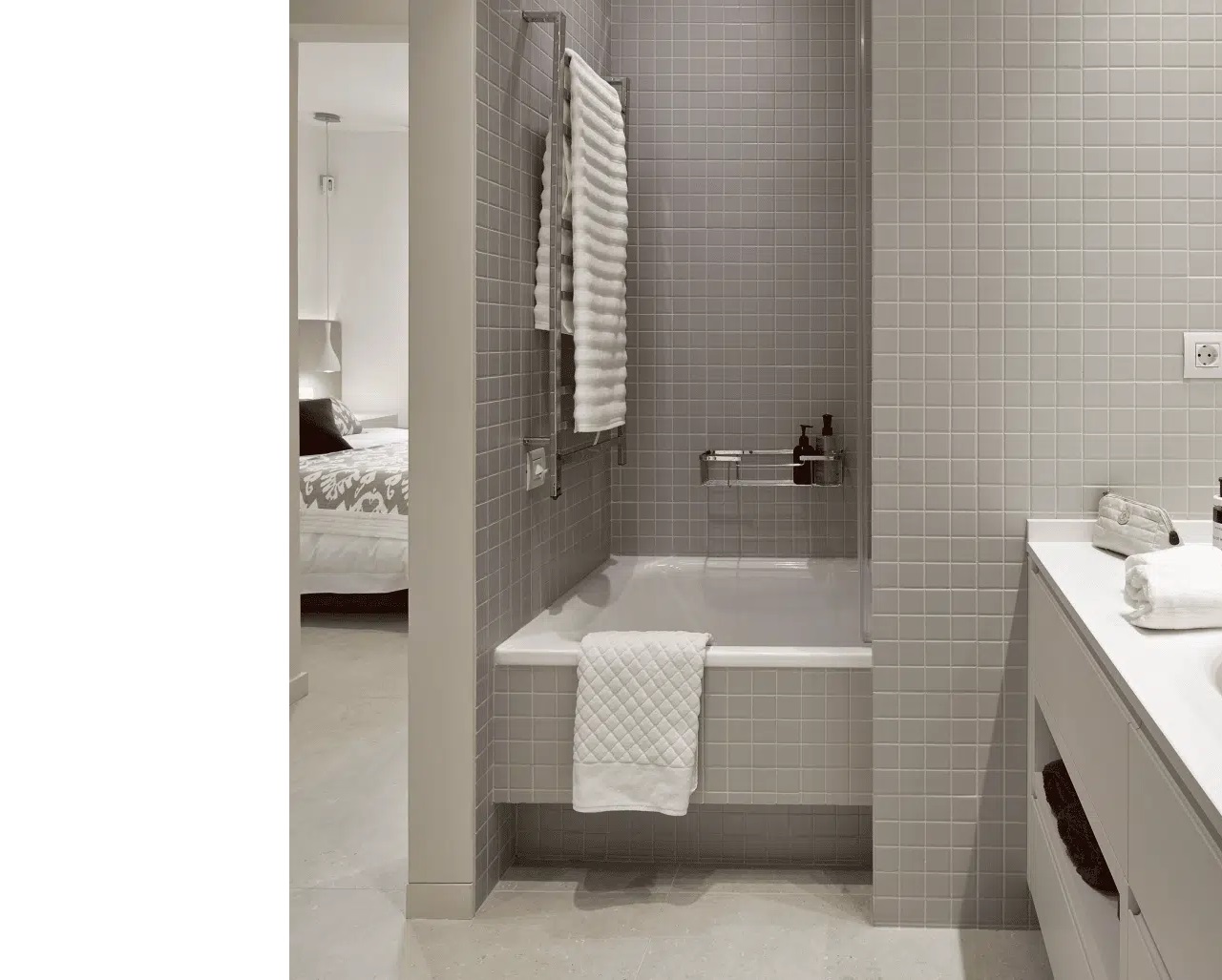 10 mẹo giúp phòng tắm trông rộng hơn